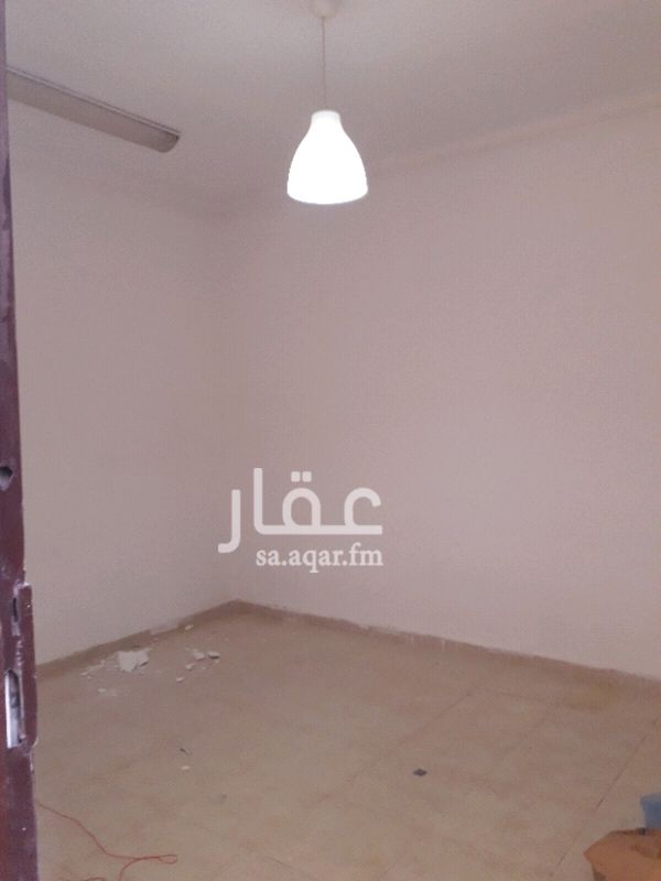 1295601 غرفه ودورة مياه للايجار راكب مكيف سبلت ..