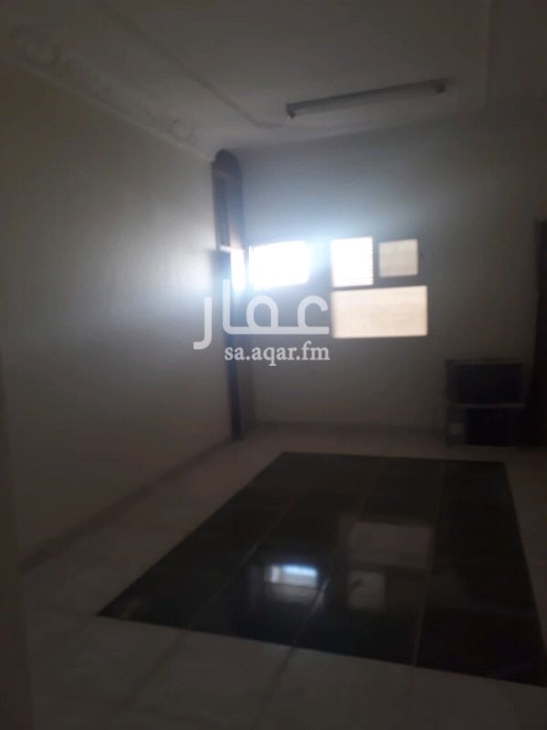 1357213 غرفه ودورة مياه عزاب للايجار العماره مجدده بالكامل ..راكب مكيف