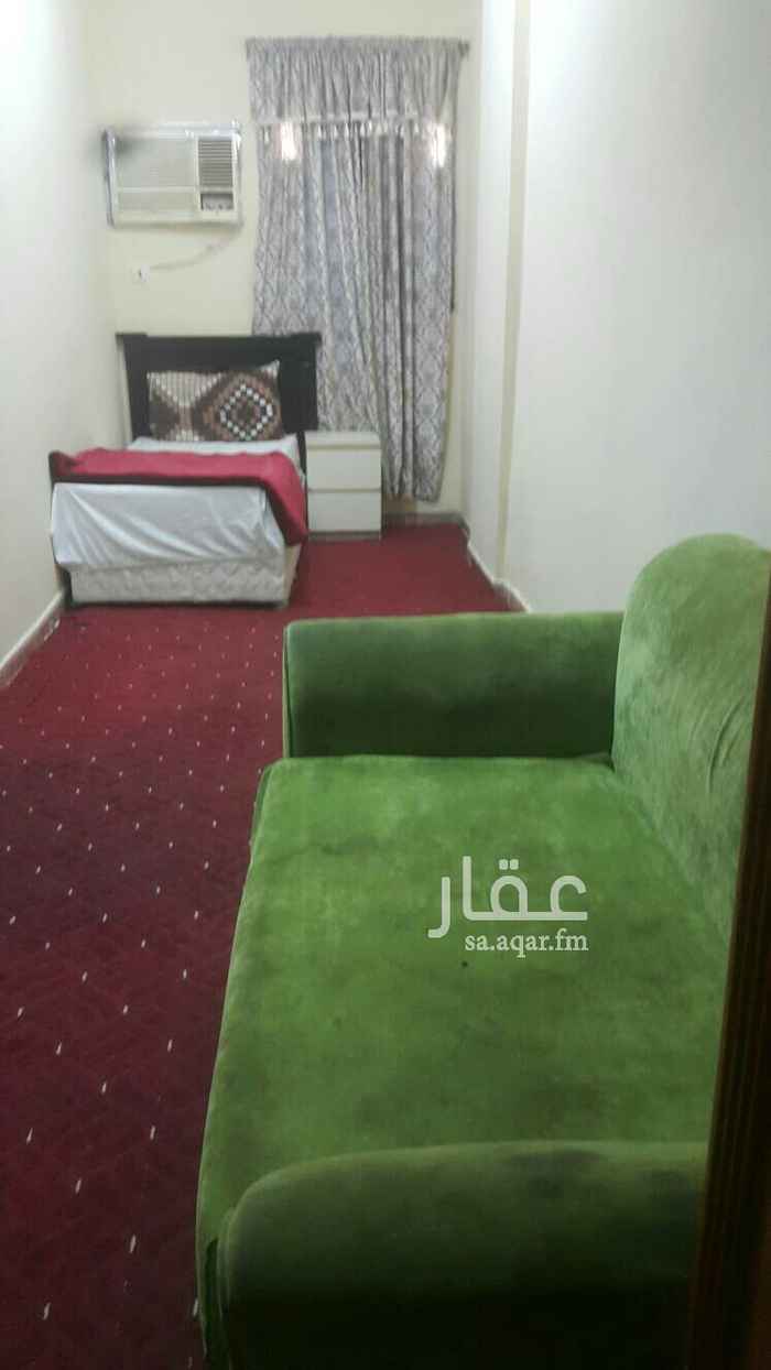 1496820 غرفه وحمام ومطبخ مؤثثه بالكامل مع كهرباء ومياه وخدمات وصيانه شهري وانترنت 1300