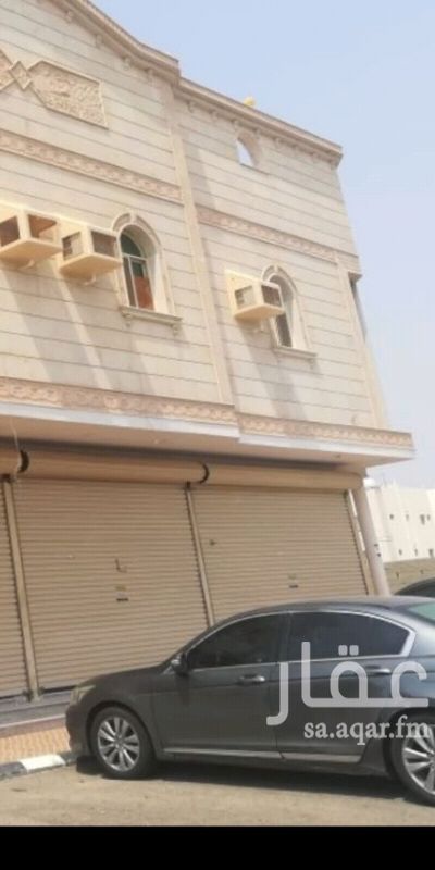 1298486 للايجار محلات اثنين تفتح علي بعض مجهزه بزجاج ومدخل تصميم سوبر ماركت
الشارع 30متر غير تجاري وكل المحلات فاتح والموقع يحتاج بقاله او سوبر ماركت
السعر الثنين ب 20000الف وفيها تفاوض
من المالك مباشرة
0540880329 واتساب اتصال