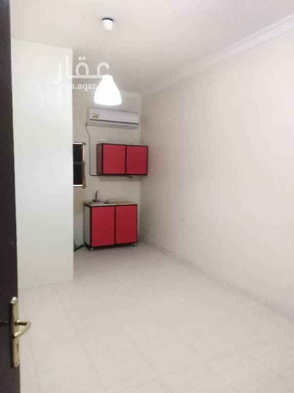 1495380 يوجد غرف وحمام ومطبخ وصاله في حي الشهداء