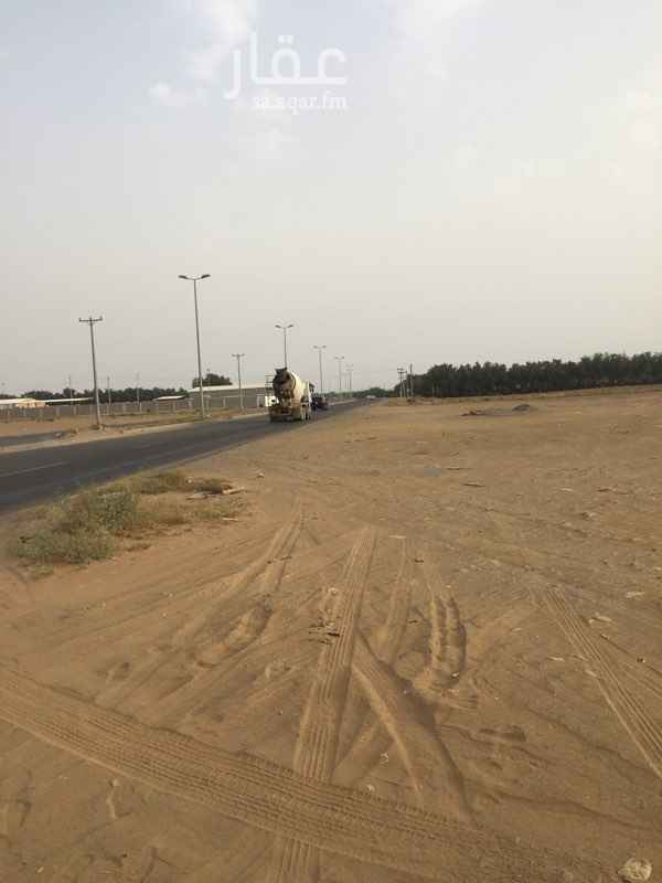 1415585 أرض على شارع تجاري مردومة مساحتها ١٠٧٠٠م طولها على الشارع ١٠٠ بصك يوجد ترخيص محطة