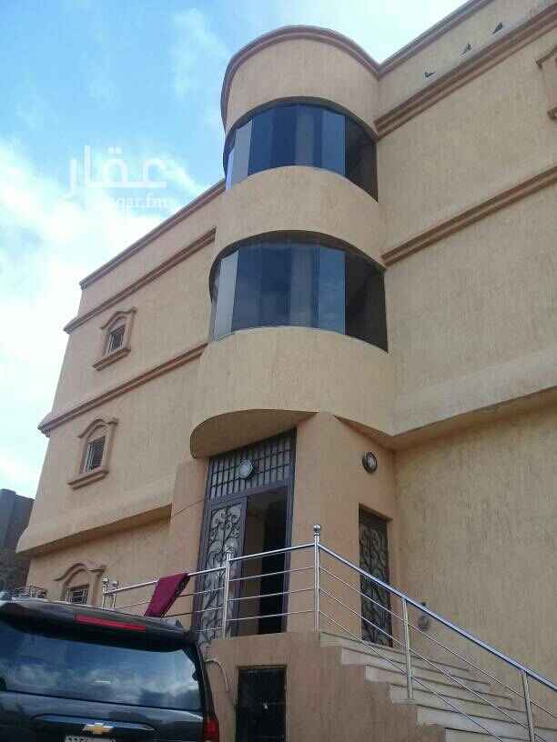 1401265 خلف تجاري ... عدادين كهرباء .... يوجد حوش صغير بالجانب