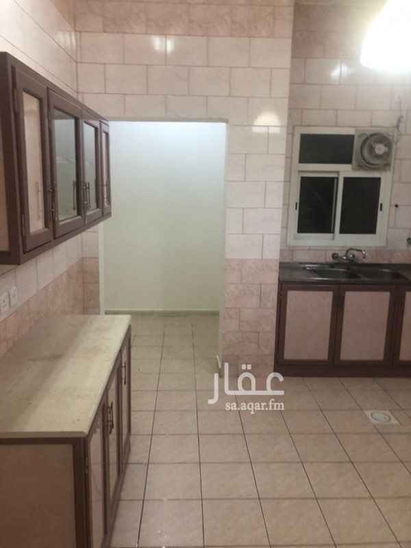 1699874 شقة اربع وصاله ارضيه مطبخ راكب
السعر ١٧ الف