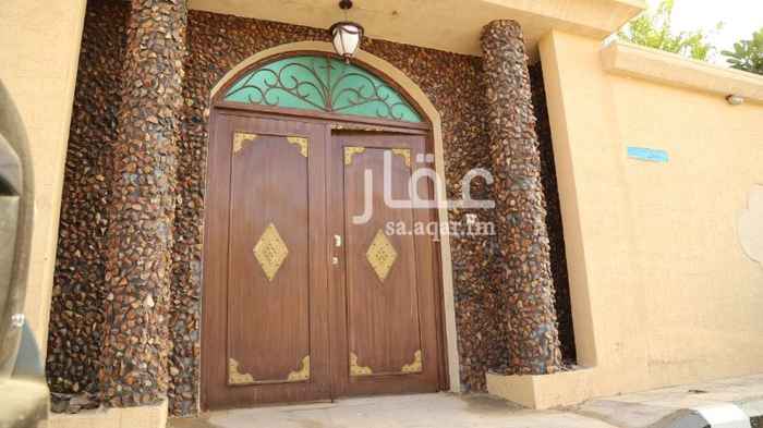 1289112 الاستراحة ليست مقسمة، ويوم الجمعة ١٢٠٠ريال
الاستراحة على زاويه البلك بكل زاويه شارع مدخل رئيسي لنفس الاستراحه.
للعزائم الرسمية :-
مدخلين خارجيه للاستراحة.
مناسبة للحفلات :-
المضله البيضاء الخارجيه مناسبه لكوشه وامامها الحديقه الكبيره من الممكن استخدامها بوضع كراسي حفلات وبوفيه.
لحفلات الأطفال:-
المساحات الخضراء من الممكن وضع العاب هوائية أو ملعب صابون وعمل نشاطات فيه.
يوجد صالتين داخل الفيلا مع دورتين مياه ومطبخ وغرفه نوم.
ملاحق الفيلا يوجد مطبخ خارج مع غرفه ودوره مياه. (تواصل واتسب فقط )
