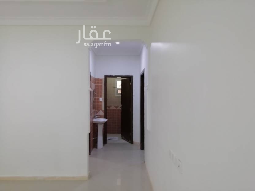 1756645 شقتين متقابلين للايجار ثلاث غرف وصالة دور ثاني كهرب مشترك حي الخليج
الشقق مجددة ونظيفة العمر ٤ سنوات
السعر 15000 الف لكل شقة دفعتين في السنة