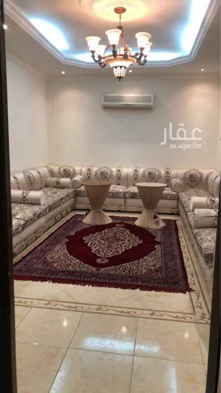 1464319 في ابراج المحيسني. شقة مكونة من 5 غرف وصالة ومطبخ و3 دورات مياه مطلوب 1300000 ريال