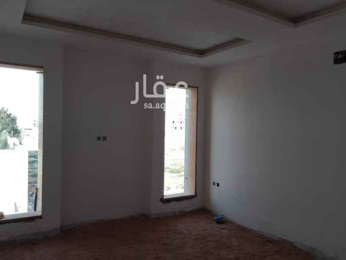 1554006 فيلا دور وثلاث شقق للبيع في حي العارض شمال الملك سلمان
غرب الملك عبد العزيز
الدور الاول
مجلس ومقلط وصاله وثلاث غرف نوم وصاله
الدور الثاني نفس التفاصيل
الشقه ثلاث غرف وصاله
شغل شخصى
الواجهه جنوبيه مساحه 550م
عليها م