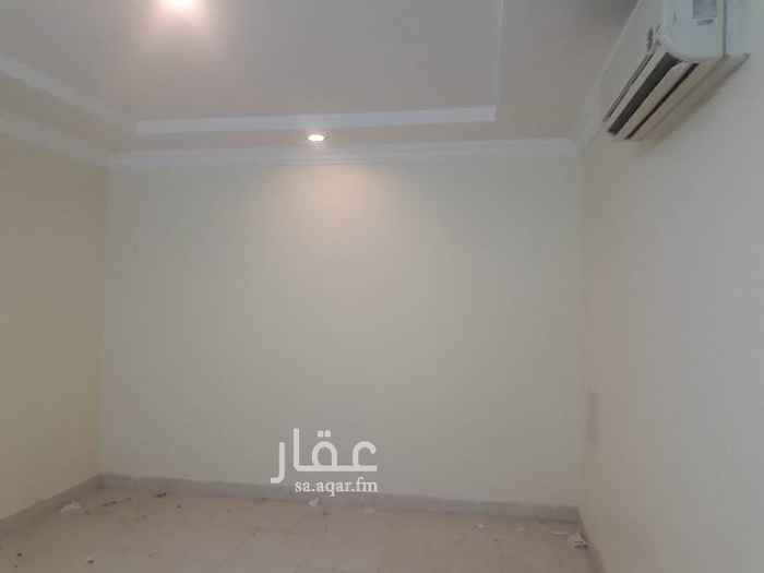 1698973 غرفتين وصاله وحمامين ومطبخ راكب ومكيفات راكبه ممتازه
يوجد حمام مستقل بغرفه
