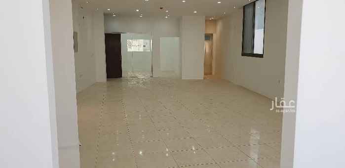 1591358 مكتب مشطب تجاري راقي مساحه مفتوحه ١٣٠ متر اطلالة مباشرة علي الشارع الرئيسي.
يوجد بالبناية كاميرات مراقبة ، حارس للنظافة.
الايجار السنوي 40000
للتواصل:0541283222