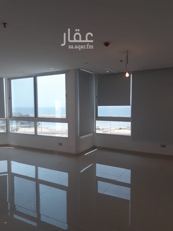 1740269 للإيجار شقة في ابراج المسارات
مكونة من :
4 غرف نوم + صالون + 3 دورات مياه + مطبخ + غرفة خادمة
الدور : 7
المساحة : 300 م
