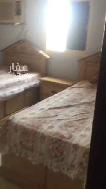 1608831 المواصفات:
* الموقع : حي الإسكان -مخطط الدرة شارع الملك عبدالعزيز خلف قصر المدينة . تعتبر أقرب مخطط للحرم
* المساحة: ١٥٢ الشقة فى الدور الثالث. وفيها مصعد
* وصفها : الشقة مكونة من ٤ غرفة
وصالة وحمامين مطابخ
فيها غرفتين نوم مؤثثة مع دواليب
و ٣ مكيفات
مطبخ راكب
* معها بدروم لغرفة سائق مع مكيف
* عمارة جديدة
* هناك حارس للعمارة ومنظف للسيارة