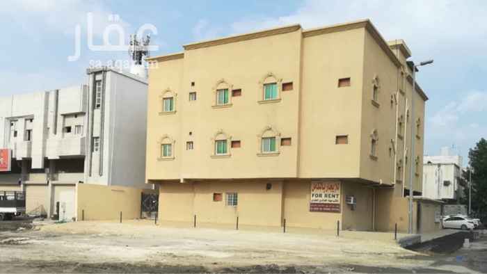 1278398 قريب من الخدمات و فيه مواقف خارجيه للسيارات و نظيفه
