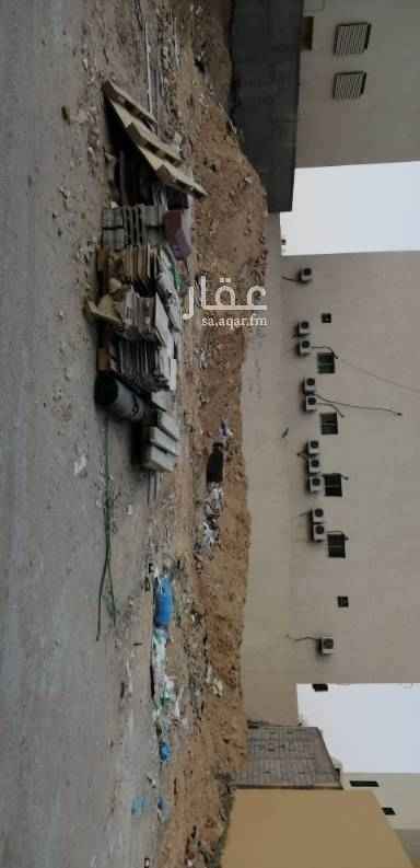 1587024 قطعة أرض مساحتها ٩٠٠م واجهه غربية بحي القيروان اطول ٣٠/٣٠ يوجد بها نصف غرفة كهرباء من ناحية الشمال السوم ٢٠٠٠ ريال البيع قريب