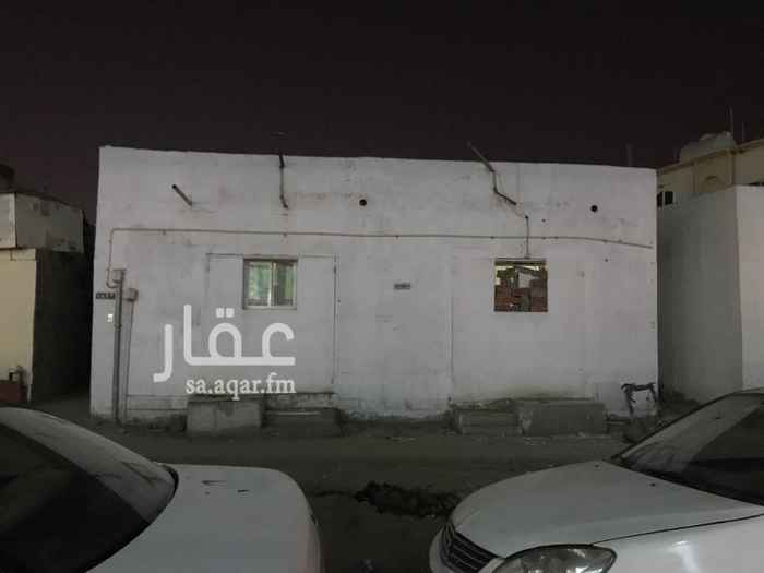 1626540 البيت امام مجمع العرب غرف مقسمه بمنافعها البيت للايجار كامل لشركة او موسسة الدفع شهري او على دفع للاستفسار الاتصال على الرقم
0541481646