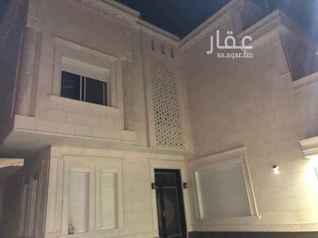 1629964 البيع فيلا درج بالصالة و 3شقق
* المساحة 690م
*الحي الملقا
*الوجهة شرقية شارع 20
*العمر جديدة
•••مواصفات الفيلا •••
°° الدور الأرضي
مجلس رجال كبير + مقلط +مجلس نساء + صالة معيشة + غرفة + مطبخ ومستودع +
ملحق شباب +ملحق عائلي + غرفة سائق
°° الدوري العلوي
4غرف نوم مع 2حمام
°°السطح
غرفة خادمة + غرفة غسيل
_____الشقق ____
*شقة رقم 1 بالدور الاول
مجلس +صالة +مطبخ +٣غرف نوم +٣دروات مياه
*شقة رقم 2 بالدور الثاني
نفس المواصلات
*شقة رقم 3
عبارة عن مجلس +صالة +مطبخ +غرفة +سطح
________
الفيلا
