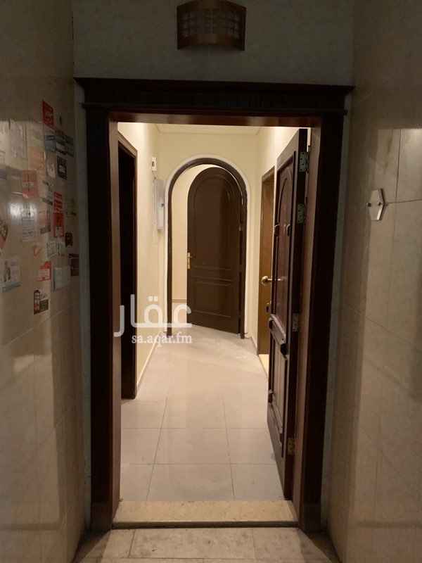 1698364 شقه بالمروه ٦ ( الحرمين ١ ) شمال اسواق المزرعه وخلف منازل الضيف تتكون من ٤ غرف وصاله ومطبخ وثلاثة حمامات نظام مجلس مستقل وثلاث غرف داخليه نظيفه امام حديقه ومسجد