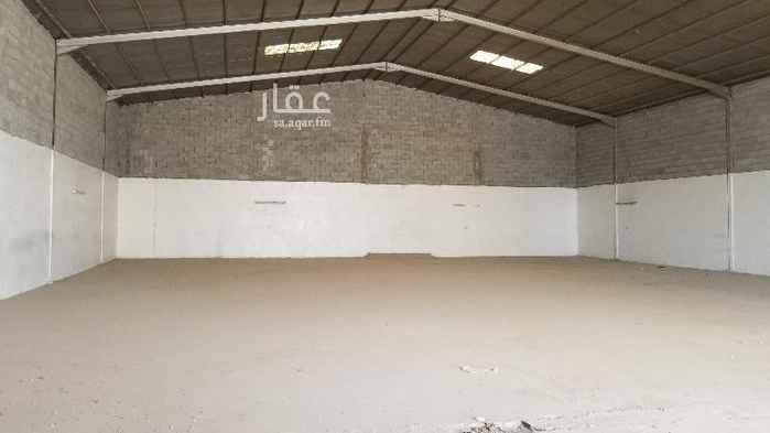 1739388 ورشة للايجار مساحة ٦٠٠م كاملة الخدمات نظيفة الدفاع المدني خطورة عادية موقع ممتاز قريب من الشوارع الرئيسية
