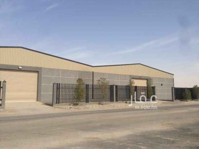 1740650 ورشة للايجار مساحة ٦٠٠م كاملة الخدمات نظيفة الدفاع المدني خطورة عادية موقع ممتاز قريب من الشوارع الرئيسية
