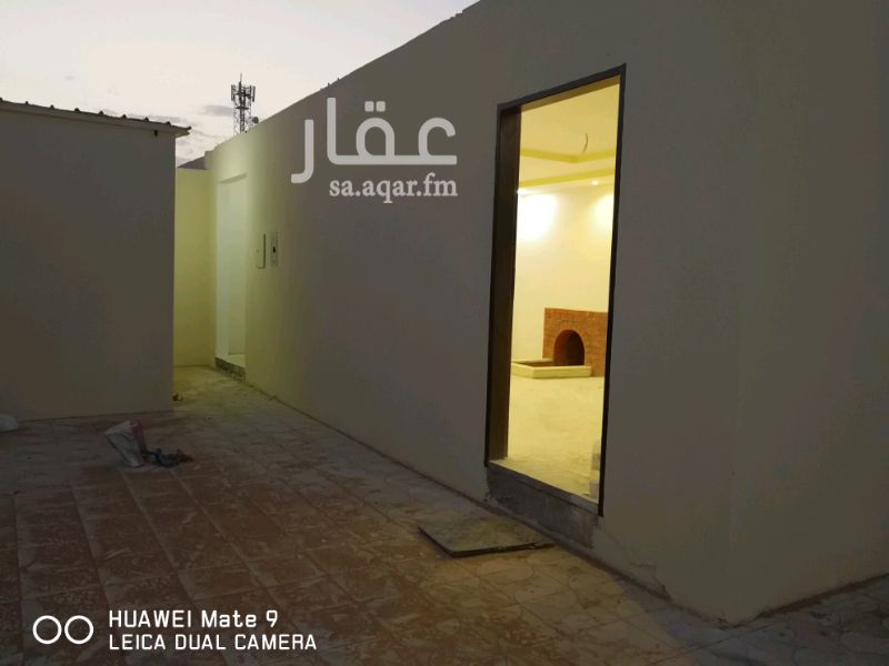 1205970 عدد 2 استراحه تتكون من
مجلس4*6
غرفه5*4
غرفه8*6
حمام
مطبخ
السوم وصل 530000