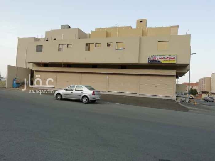 1482457 خمس محلات مساحة الواحد ٢٠ م للايجار الكامل للخمس محلات ٥٠٠٠٠ الف