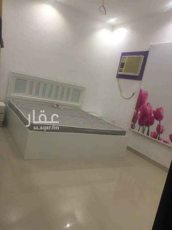 1717207 اغتنم فرصه و تملك شقه بمدينه جده غرفتين وصاله ومطبخ ٢حمامات ثلاث غرف اربع غرف وثلاثه دورات مياه اغراغ فوراي. ٥غرف ٦غرف ٧ غرف ٨غرف. تشطيب فاخر. قريب الخدمات قريب الشارع العام قريب المسجد ضمانات على السباكه والكهرباء ٥سنين على المبنى 25 سنه تقبل كاش أو بناك الاستفسار ٠٥٤٦٥٥٦٧٤٠