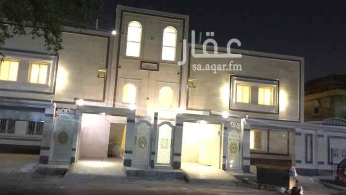 1209079 للبيع شقه علويه نظام دوبلكس في 91 تتكون من 8غرف وصالتين وسطح خاص مدخل سياره مجلس ومجلط وصاله ومجلس حريم 5غرف نوم منهم 3مسطر وجهه حجر تشطيب ممتاز مساحة 460 متر المطلوب 700 الف للاستفسار 0542307370