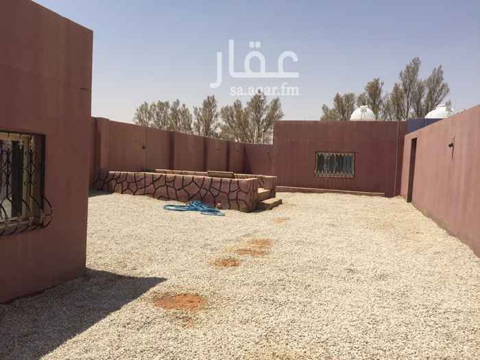 1225798 حوش مكون من صاله و غرفة و دورة مياة و دكة و مجلس و دورة مياة