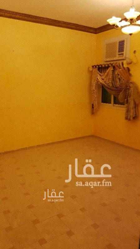 1691208 شقه للبيع حي الياسمين مربع ١٧ مكون من مجلس وصاله ٢غرفه نوم العمر ٦سنوات عليها سوم ٣٣٠الف ارجو الا تصل علي الرقم علي الرقم ٠٥٩٢٠٠٢٢٩٩