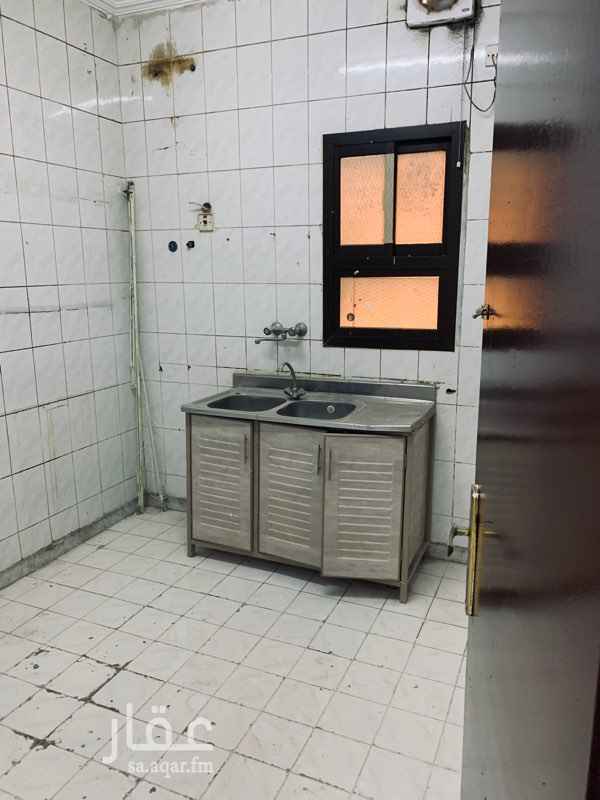 1740129 شقق ٣ وصالة
شقق ٤ وصالة
ملاحق
التواصل من ٦ص الى ٦ م
فقط