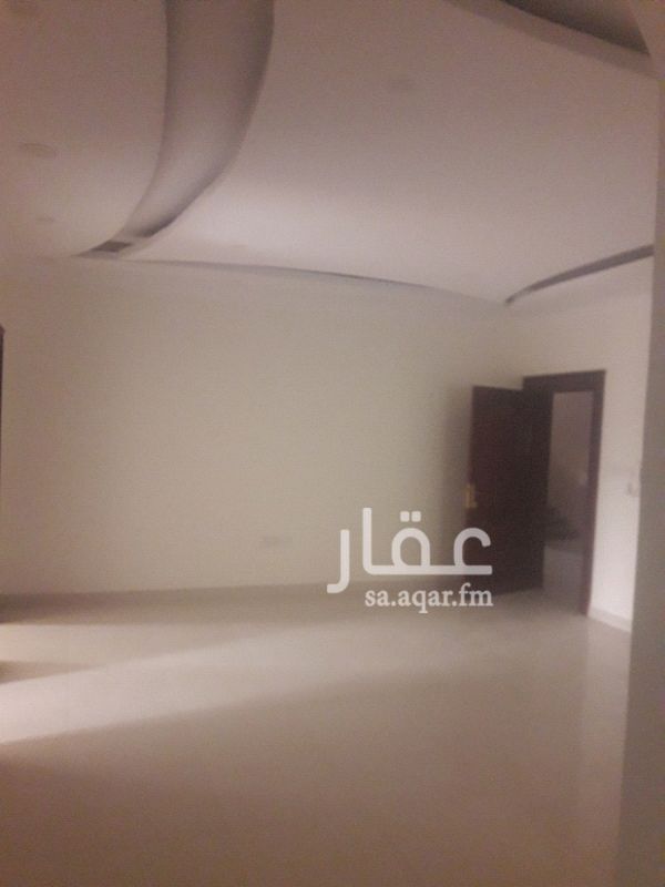 1289141 للبيع شقه دوبليكس فى الدور الثالث فى الروابى تشطيب ممتاز الدور الاول عباره عن مجلس ومجلط وصاله ومطبخ ومجلس حريمى وغرفه غسيل ومستودع والدور العلوى عباره عن ٣ غرف نوم ومغسله للاستفسار ٠٥٤٢٣٩٨٤٨٠
