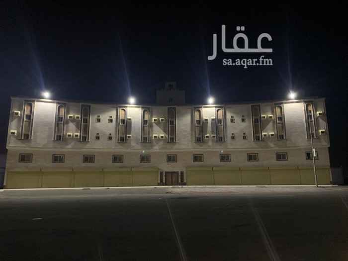 1673595 عمارة جديدة مكونة من ثلاثة ادوار وعدد 20 شقة
منها 18 شقة عدد الغرف بكل شقة منها غرفتين وصالة ودورة مياه ومطبخ
شقتين غرفة وصالة ودورة مياه ومطبخ
الغرف في الغالب مساحاتها 5/4
الموقع جدة طريق الملك فيصل غرب دوار المجدوعي منطقة مستودعات
الايجار للعمارة بالكامل دون المحلات
وفي حال الرغبة في المحلات سيتم المفاهمة والاتفاق عليها لاحقا