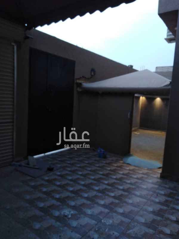 1521656 فيلا درج صاله للايجار
عمر العقار سنتين فقط
موقعها مقابل بنك الراجحي
للتواصل 0503060404 فهد