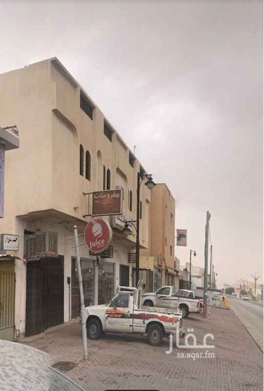 1585750 عمارة للإيجار بالكامل مكونة من صالة وشقتين كل شقة بمدخل خاص .