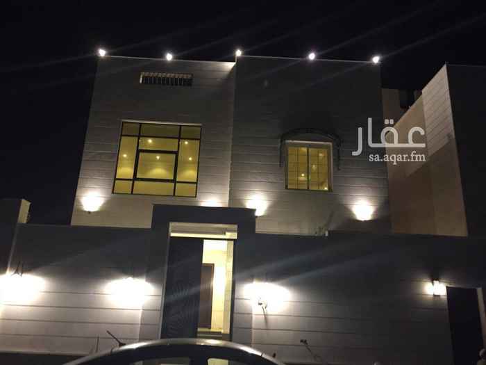 1745809 فيله درج داخلي المساحه 375
الدور الارضي مجلس ومقلط رجال ومجلس نساءوصاله ومطبخ و2. دورات مياه ومسبح شغال جاهز
الدور الاول 4 غرف نوم وصاله بمنافعها وسرفس و3دورات مياه
الملحق 2 غرف نوم وصاله وسرفس و1دوره مياه وسطح كبير حلو
المطلوب مليون واربع مائه وخمسين قابل للتفاوض
