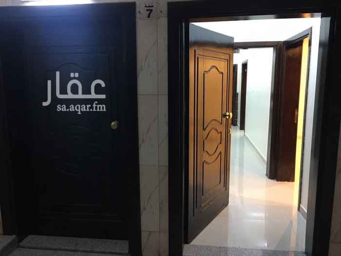 1298229 الرجاء قراءة الاعلان جيدا قبل الاتصال
شقه للايجار مكونه من 5 غرف ، 3 حمامات
مطبخ
صاله
غرفة خادمه مع غرفة الغسيل
✅ مميزات
*تأسيس مكيفات اسبيليت عدد 4 مكيفات ( غير راكبه )
*يوجد مكفين شباك راكبه وتحتاج مكيفين اضافيه
*خزان ماء علوي وسفلي مستقل ومضخه مستقله.
*عداد كهرباء مستقل.
*موقف خاص للسياره.
* غرفة سائق
*خزان غاز
*قريبه من الحرم النبوي
* سيراميك عالي الجودة
*جبسيات جميع الغرف
■ المساحة 223 متر
الايجار سنوي دفعتين
