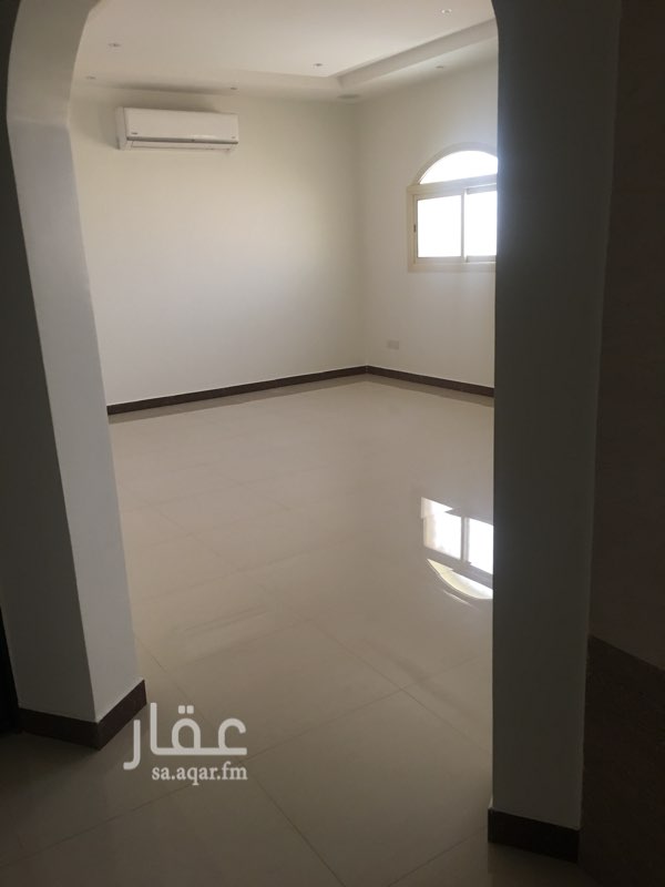 1457729 دور اول شمالي ع شارع ٢٠ .. مساحة الدور ٤٥٤ م ، غرف نوم ٣ ، مجلس رجال ، غرفة طعام ، صاله مساحة ٤ * ٦ . مطبخ تشطيب عالي . مدخل مشترك