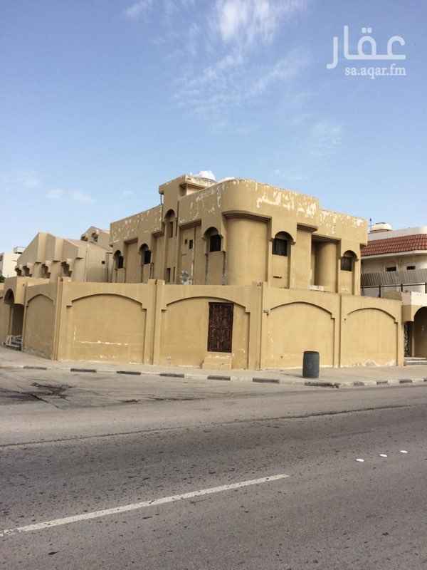 1379190 الإجار سنوي ويوجد
و محل للإجار او الاستثمار والشركات
ودور الاول مفصول عن الثاني و مدخل مفصول
