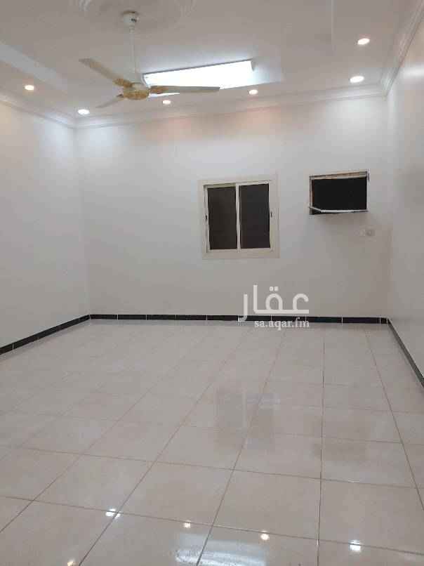 1700480 شقه ثلاث غرف وصاله ومطبخ ودورتين مياه ارضي مدخل واحد للشقه وغرفه غسيل مدخل غير مستقل
