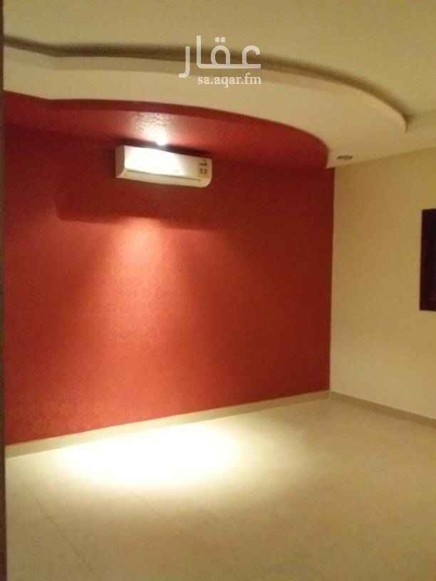 1527235 للاجار دور علوى مدخل مشترك اربع غرف نوم وصاله ومجلس ومقلط مكيفات ومطبخ راكب السعر ٤٠ الف بحى الياسمين