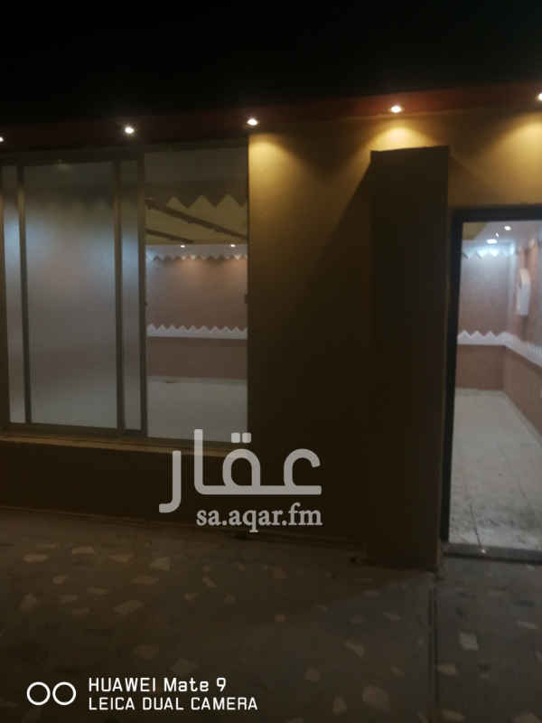 1347715 سطح خاص فيه مجلس ٨*٦ بيت شعر
