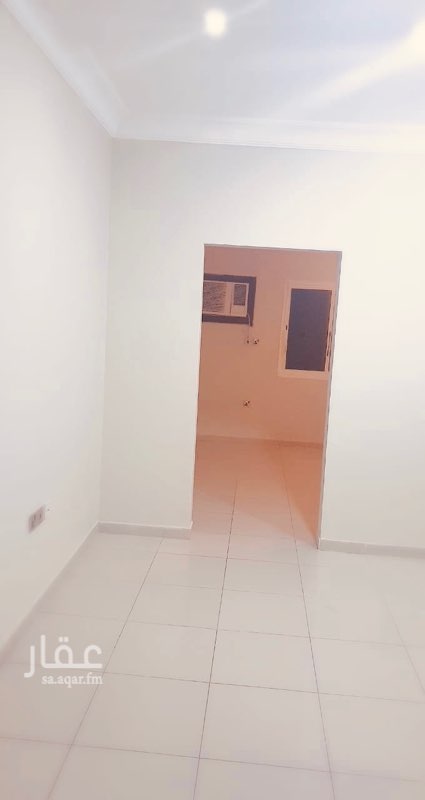 1672743 غرفتين ، صالة ، مطبخ ، دورة مياه
غرفة ، صالة ، مطبخ ، دورة مياه
مكيفة
الكهرباء والصيانة والماء مجاناً
الطرق الرئيسية (طريق الامير نايف - طريق الظهران الجبيل - طريق الملك سعود )
جميع الخدمات مجاورة للسكن
مصعد
كاميرات مراقبة
السعر: 1000 - 1400 ريال
0569662046