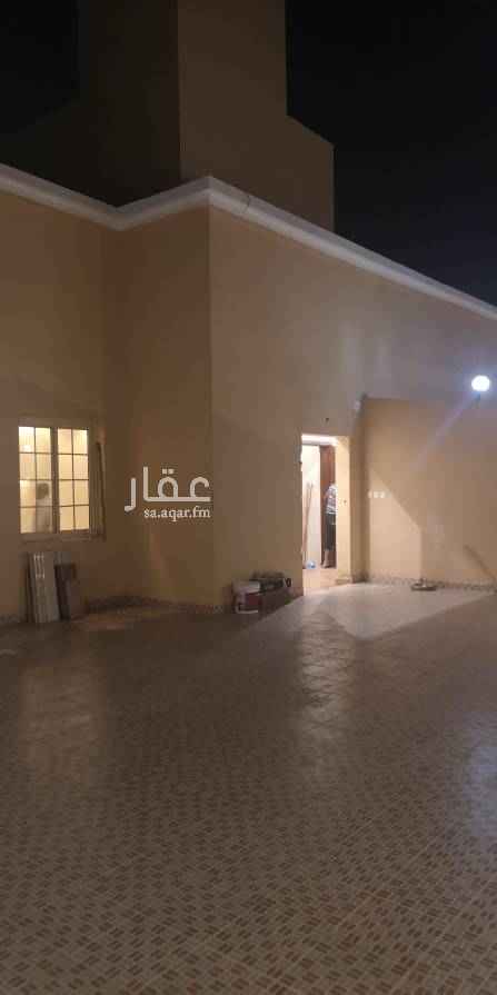1638920 شقة جديدة ٤ غرف مع حوش 10*10 وصالة وحمامين
25000
وشقة ٤ غرف وصالة و٣ حمامات نظيفة
22000
بجوار مسجد الرحمة بحي الفلاح
وبجوار بن داوود