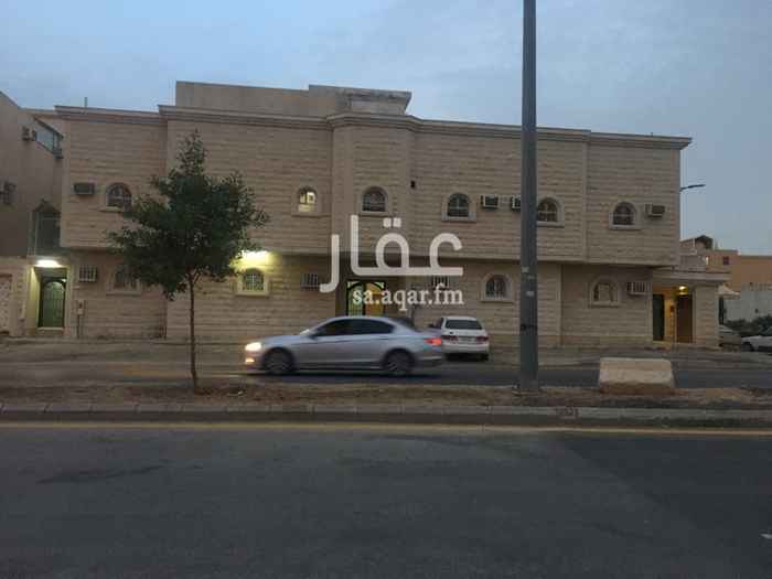 1301562 تعتبر عمارة وارض بالامكان اضافة اربع شق واربع محلات تجارية بعد تعديل الفسح العمارة على شارعين غربي ٣٠ وجنوبي ١٥ موقع مميز