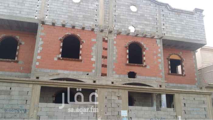 1726651 توجد فلتين عظم للبيع في الطائف حي الوسام مخطط رقم 648 ، مساحة الفله الواحده 250م دورين وملحق ومكونه من خمسة غرف نوم و اثنين مجلس و ثلاثة صالات وواحد مطبخ وستة حمامات ومغلسه ودرج وكل فلة لها صك خاص . وسعر الفلة الواحده 600000 ريال وسعر الفلتين كامله 1200000 ريال للتواصل / مع المالك مباشرة رقمه في الصوره المرفقه او التواصل مع الرقم 0543202963 ومن يريد موقع الفله يتواصل معي واتس اب على الرقم المسجل 0543202963 الرجاء عدم البخس والصامل مانقصر معه ان شاءالله"
