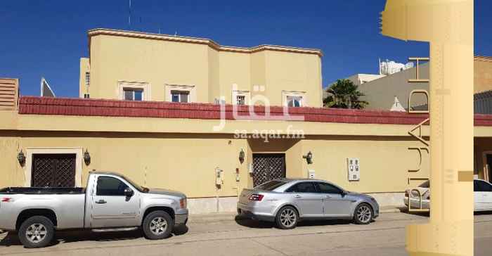 1271497 مساحه البيت: 775
دورين درج بالصاله
غرفه رئيسيه بدوره مياه وغرفه تبديل ملابس اضافيه
اربع غرف نوم بالدور الثاني
الدور الاول مكون من مجلس رجال ومقلط طعام مع مغاسل ودوره مياه
ومجلس حريم مع مغاسل ودوره مياه
صاله وغرفه معيشه مطبخ داخلي
وغرفه خادمه ومستودع خارجي وحمام خارجي
وخيمه خارجيه بناء حجر وكراج يسع لثلاث سيارات
السوم 1400000رقما
كتابتة مليون واربع ميه
وعمر الفيلا 20سنه
وبجانب موقع البيت محطه القطار الرئيسيه تبع السويدي الغربي