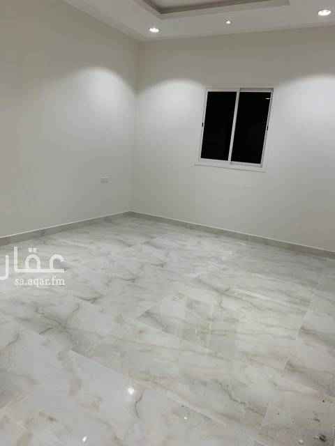 1577796 شقتين للايجار حي العارض ٣وصالة ودورتين مياه ومطبخ جديدة تشطيب فاخر جدابجانب الجامع موقع مميز مدخلين للشقة