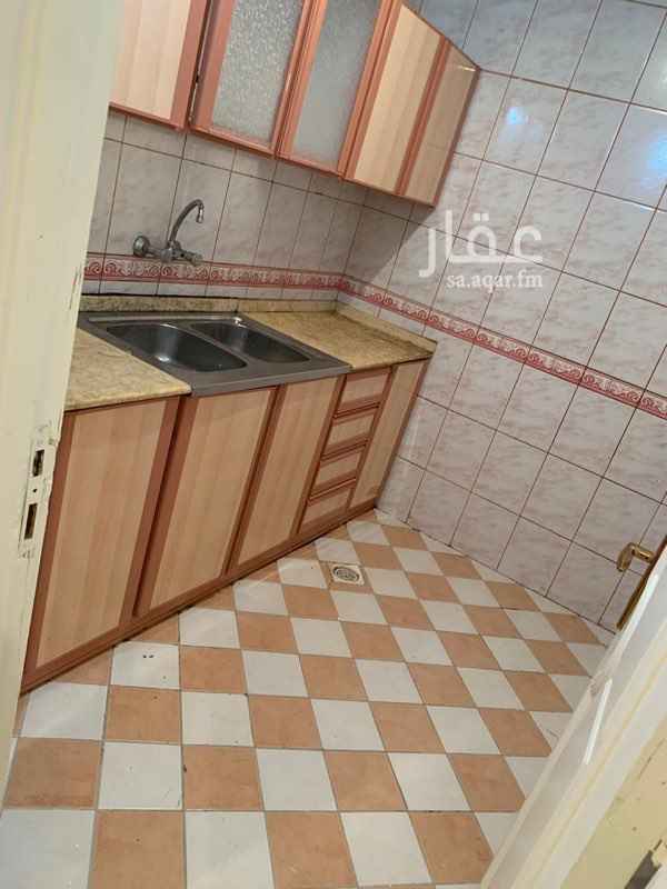 1529272 شقه مكونه من غرفتين و صاله و ٢ حمام و مطبخ