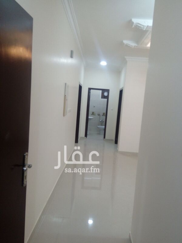 1509652 شقه 3غرف وصاله جديدة كهرباء مستقله دور ثالث مع السطح مدخل مستقل مطبخ ومكيفاات راكبة بحي الخليج شرق شارع ابن الهيثم قريب من جامع الحمد السعر 20الف