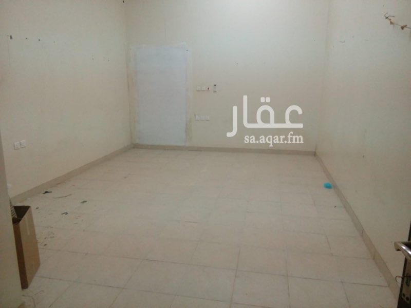 1505833 غرفه بدوره مياه مستقله
المساحه تقريباً ٤*٥
حي العارض تقاطع الملك عبدالعزيز مع شارع القوات الخاصه
